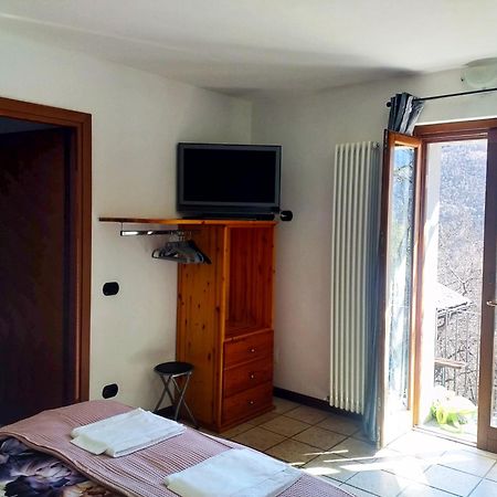 Agriturismo La Fonte Di Mariella กราเวโดนา ภายนอก รูปภาพ