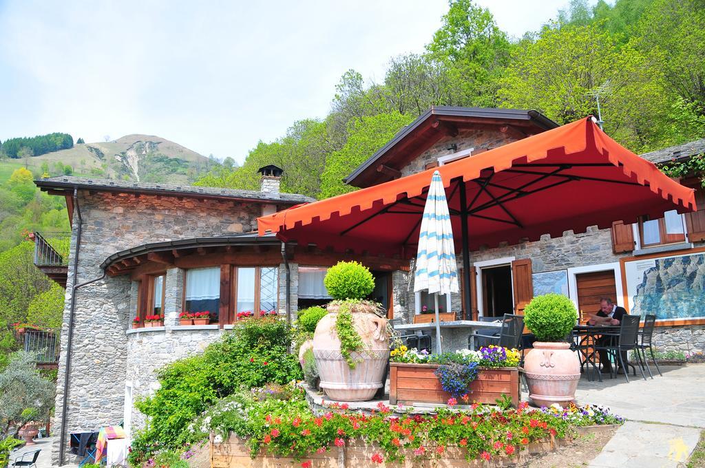 Agriturismo La Fonte Di Mariella กราเวโดนา ภายนอก รูปภาพ