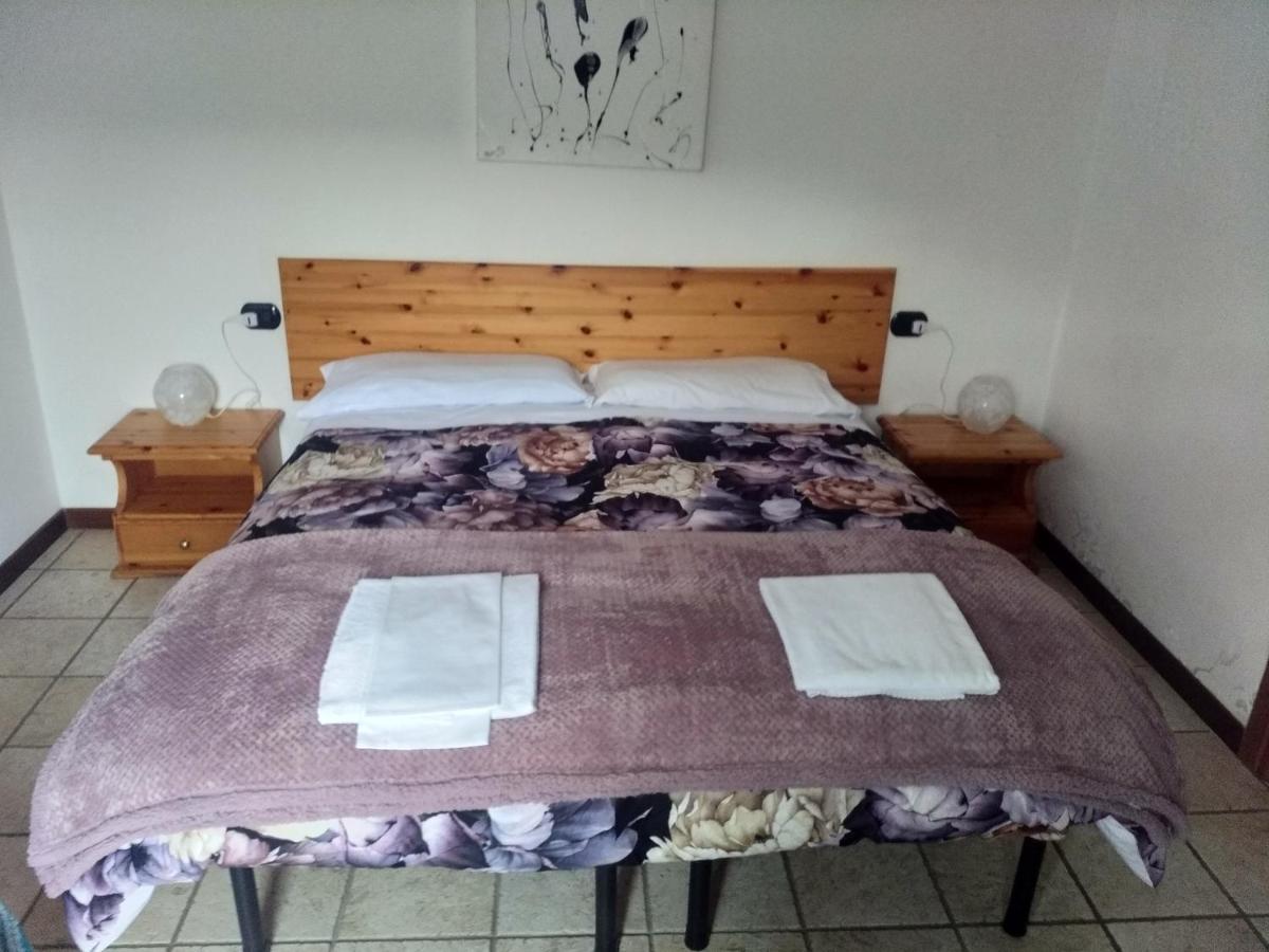 Agriturismo La Fonte Di Mariella กราเวโดนา ภายนอก รูปภาพ
