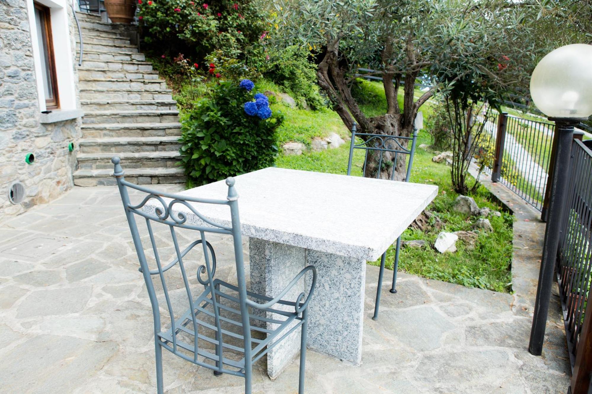 Agriturismo La Fonte Di Mariella กราเวโดนา ภายนอก รูปภาพ