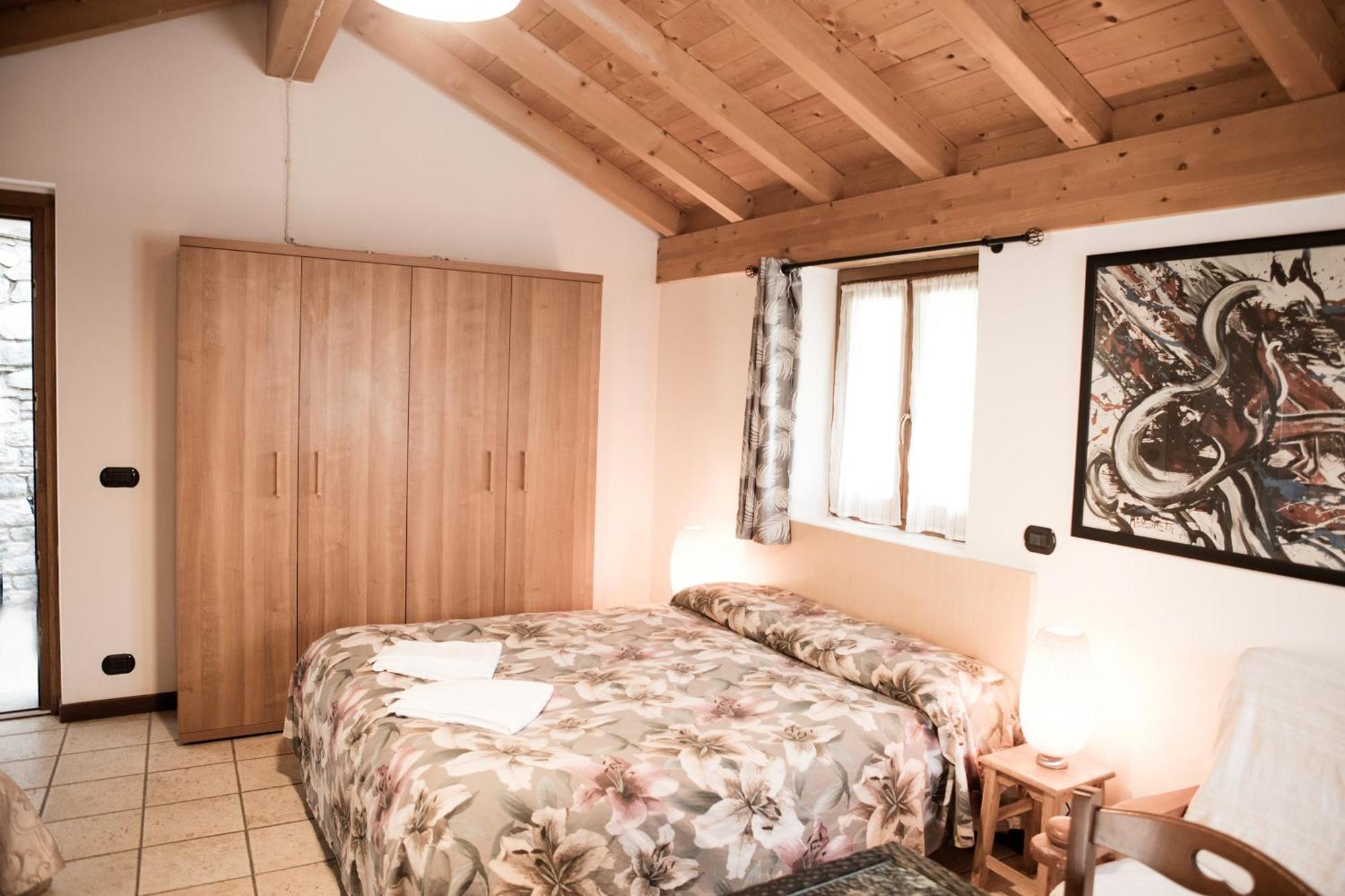 Agriturismo La Fonte Di Mariella กราเวโดนา ภายนอก รูปภาพ