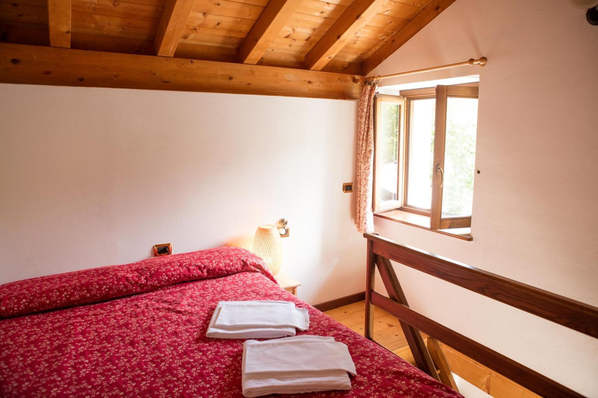 Agriturismo La Fonte Di Mariella กราเวโดนา ภายนอก รูปภาพ